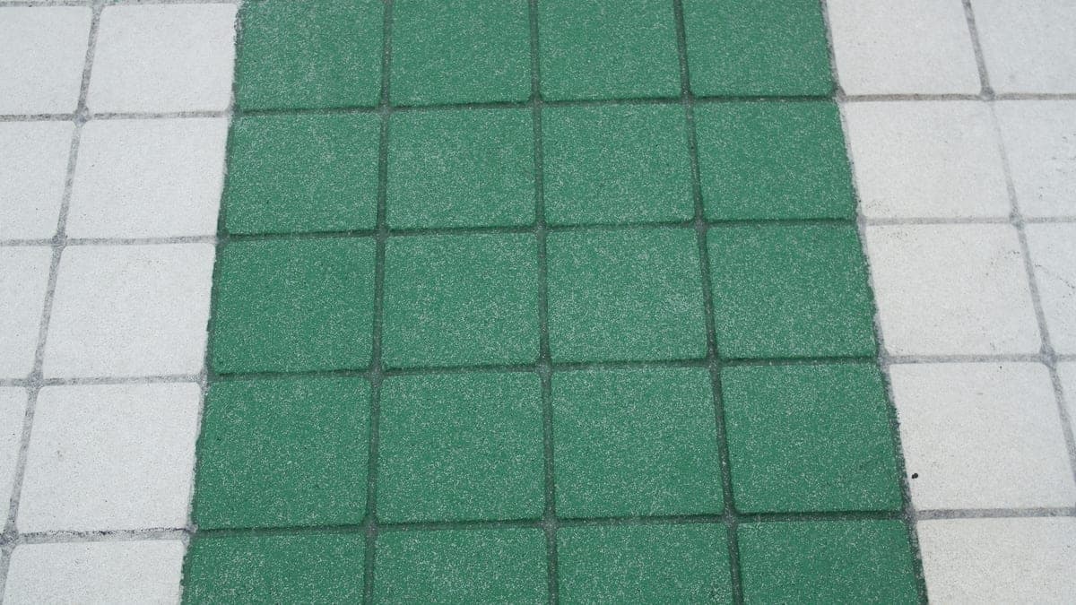 StreetBond reference photograph — Green Grid Texture